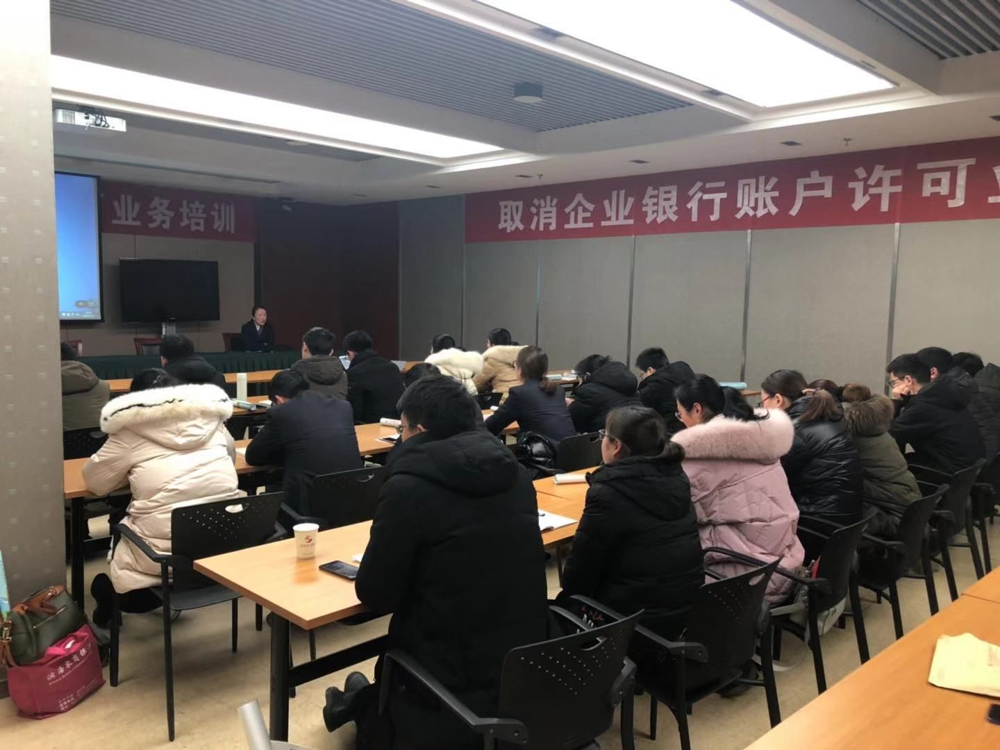 it技術(shù)人員_it人員的職業(yè)規(guī)劃_其他行業(yè)會(huì)有it人員么